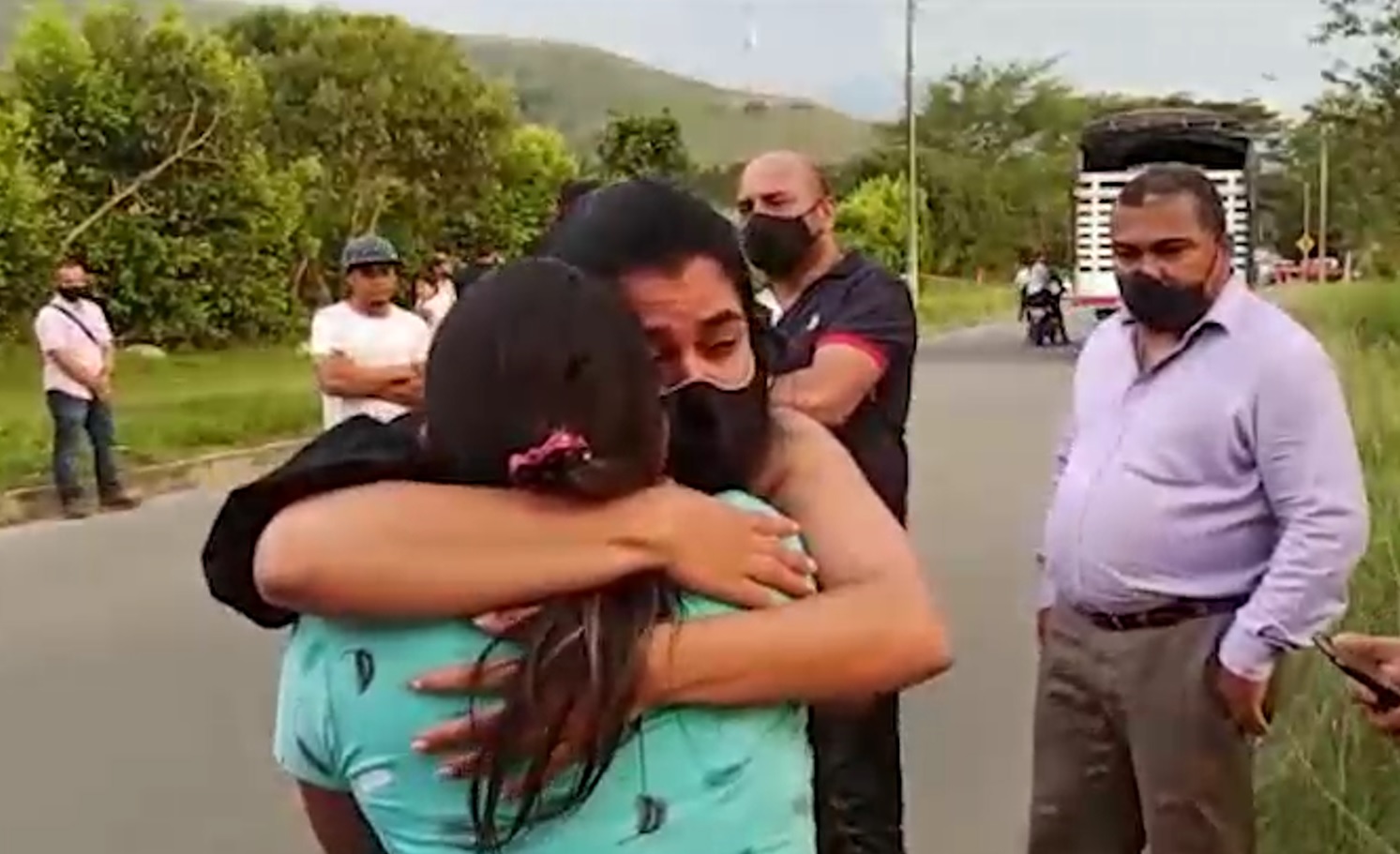 Así fue la reunión entre las familias de Juliana Giraldo y del soldado que la mató
