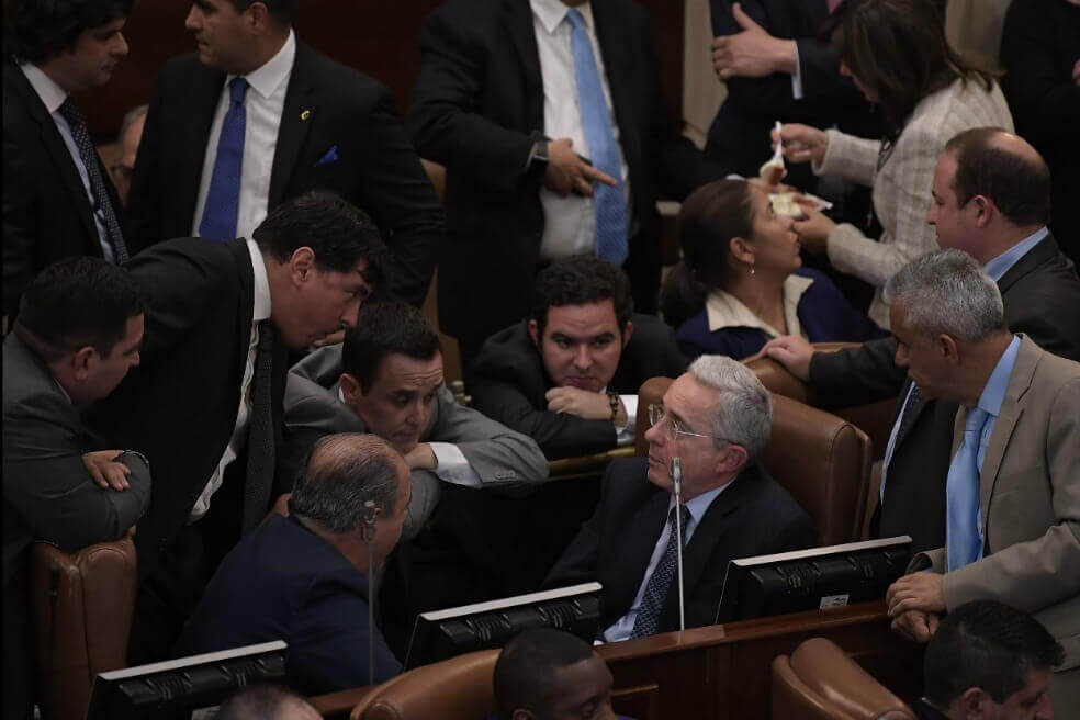 Uribismo, listo para reivindicar sus votos en las regiones