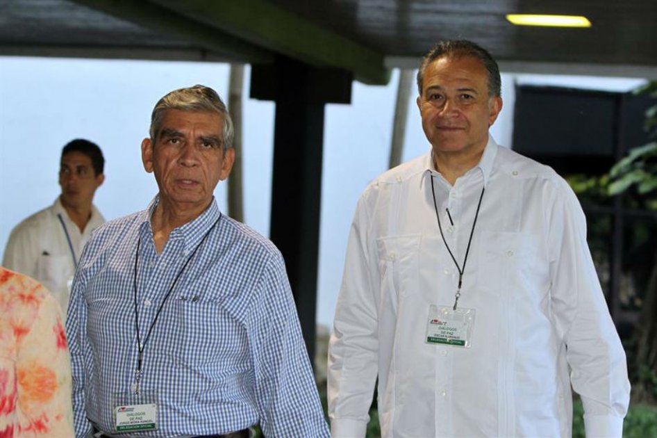 General Jorge Enrique Mora se mantiene como negociador de paz