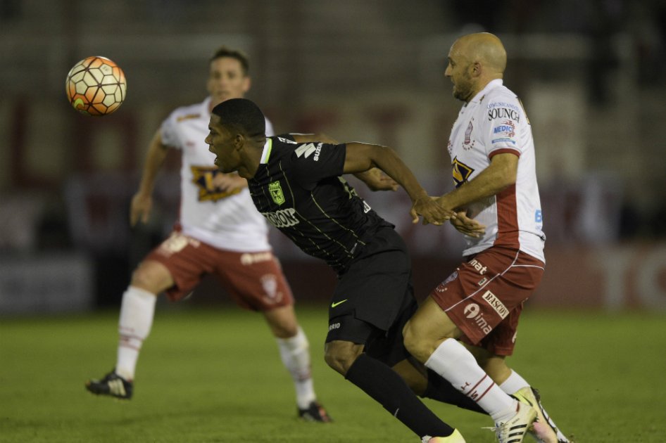 Atlético Nacional define ante Huracán su paso a cuartos de la Libertadores