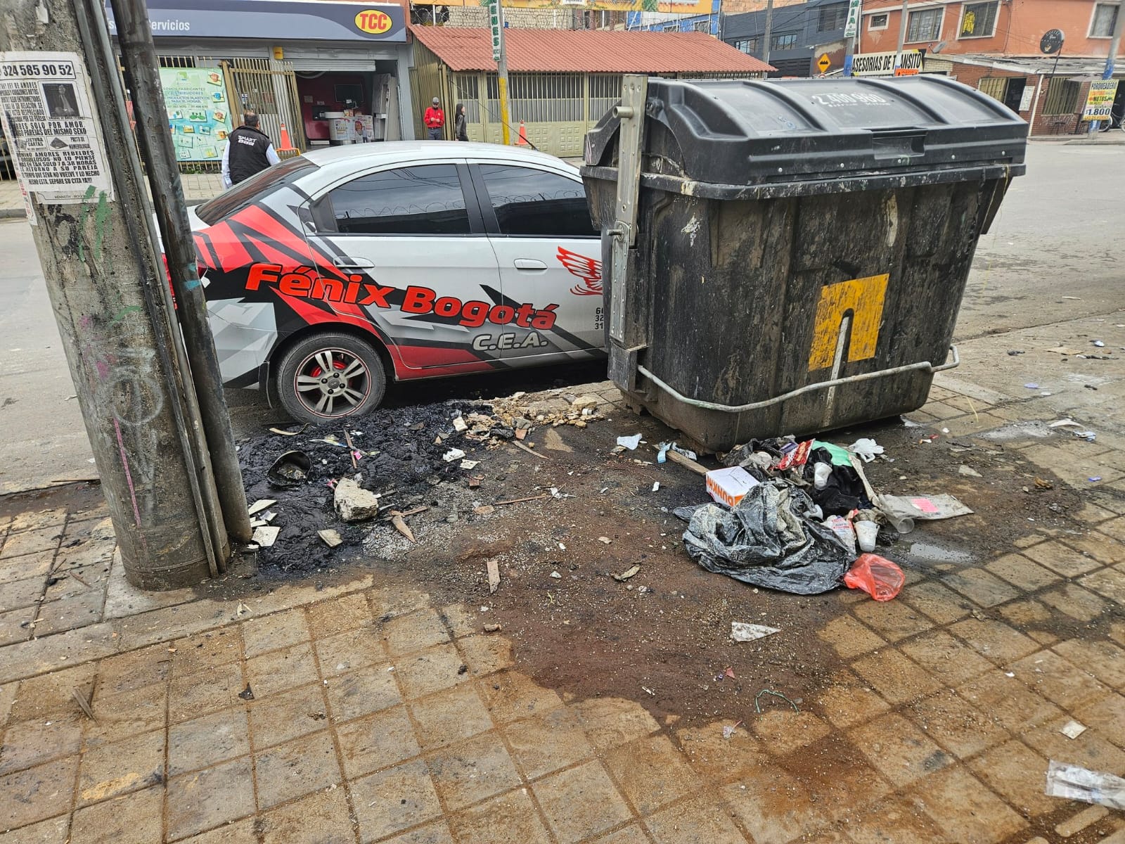 Contenedor en mal estado al sur de la ciudad.