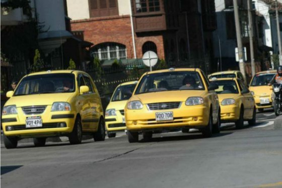 Solo uno de cada cuatro taxistas cuenta con seguridad social en Bucaramanga