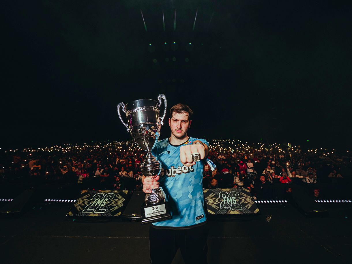 Chuty se coronó campeón de la FMS Internacional que se hizo en Bogotá. El español derrotó al argentino Mecha en la final.