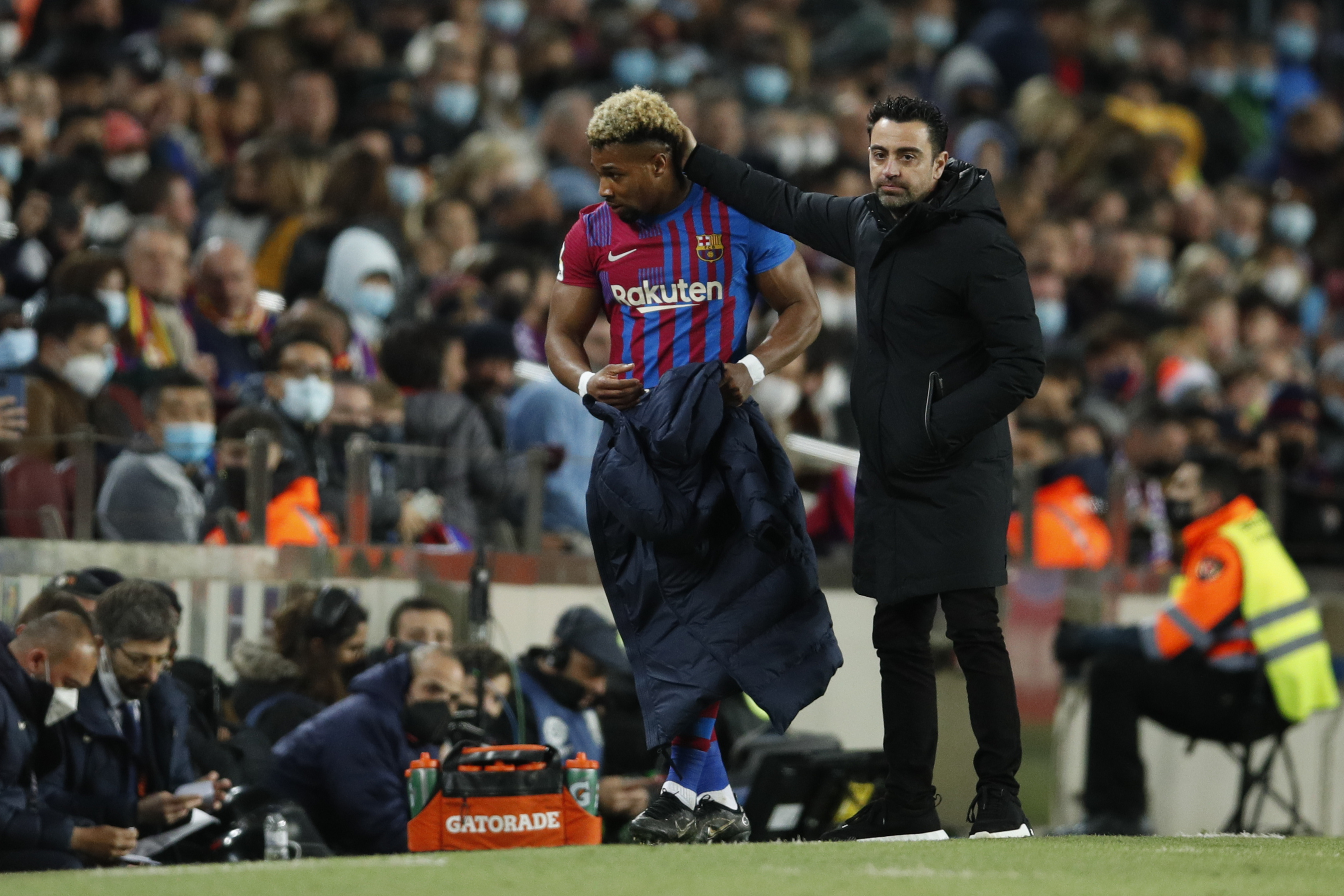 Barcelona goleó al Athletic en un partido soñado para Xavi