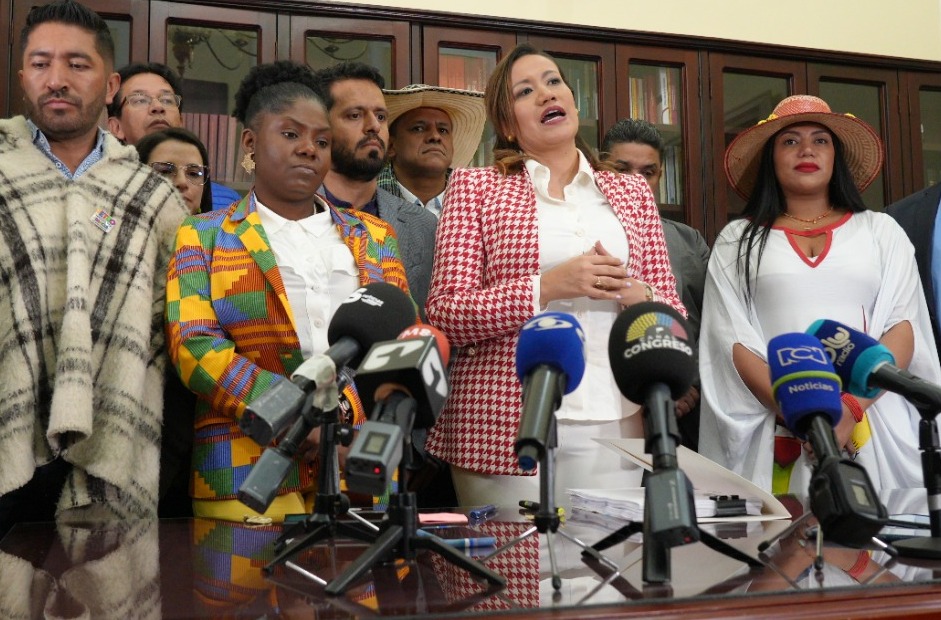 El dilema al que se enfrenta el trámite de la reforma a la salud en el Congreso
