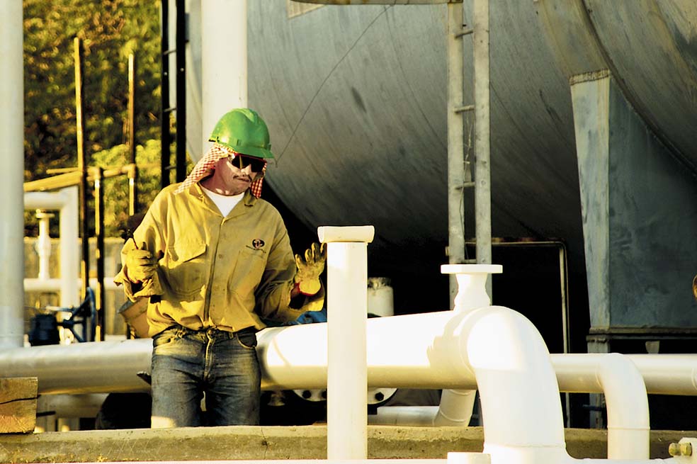 BP, demandada por 73 campesinos