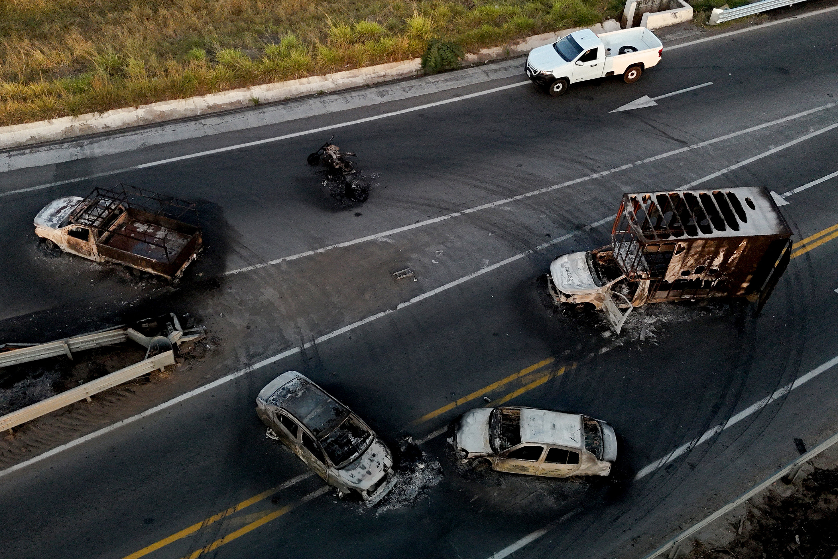 Balance de ola de violencia en México: al menos 25 agentes de seguridad muertos