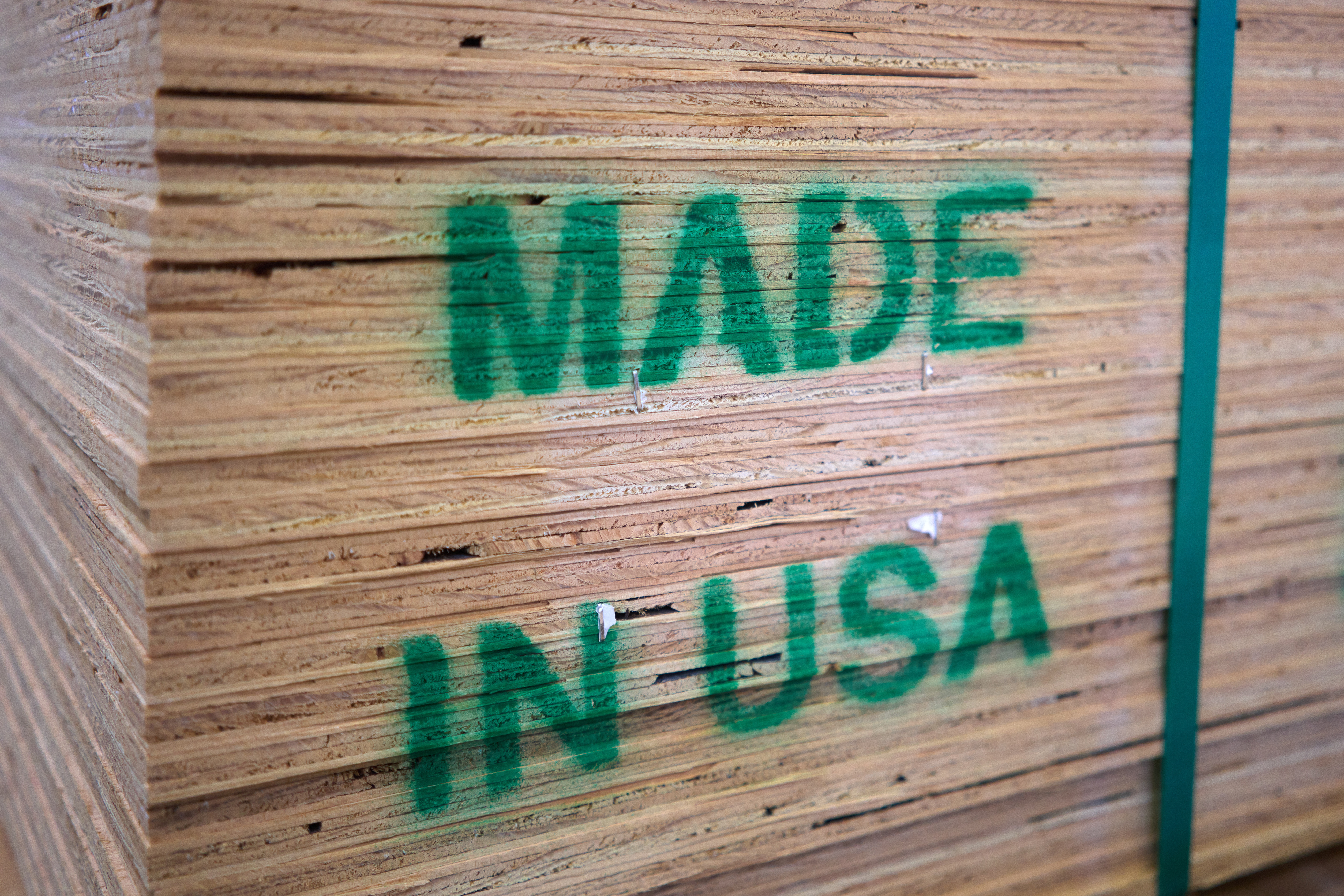 LOS ANGELES (United States), 07/03/2025.- Lumber stacked on shelves for sale is marked 'Made In USA' in Los Angeles, California, USA, 07 March 2025. US President Donald Trump warned on 07 March that he may implement tariffs on Canadian lumber, the latest in the brewing trade war between the United States and Canada. Canada, the largest exporter of wood to the United States, provided $28 billion of lumber to the United States in 2021 — the most recent year statistics were available from the US International Trade Commission — or nearly half of all US lumber imports.  (Estados Unidos) EFE/EPA/ALLISON DINNER