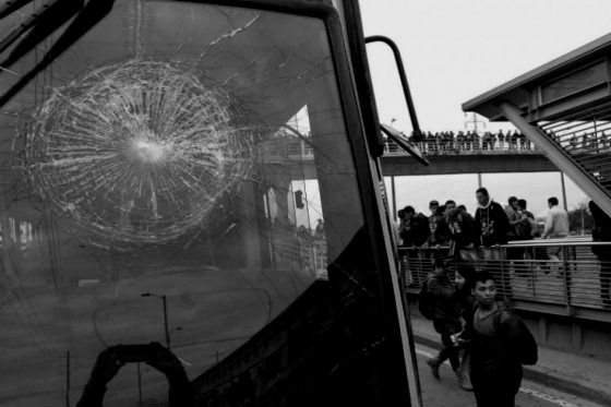 Pánico en bus de Transmilenio por ataque de habitantes de la calle