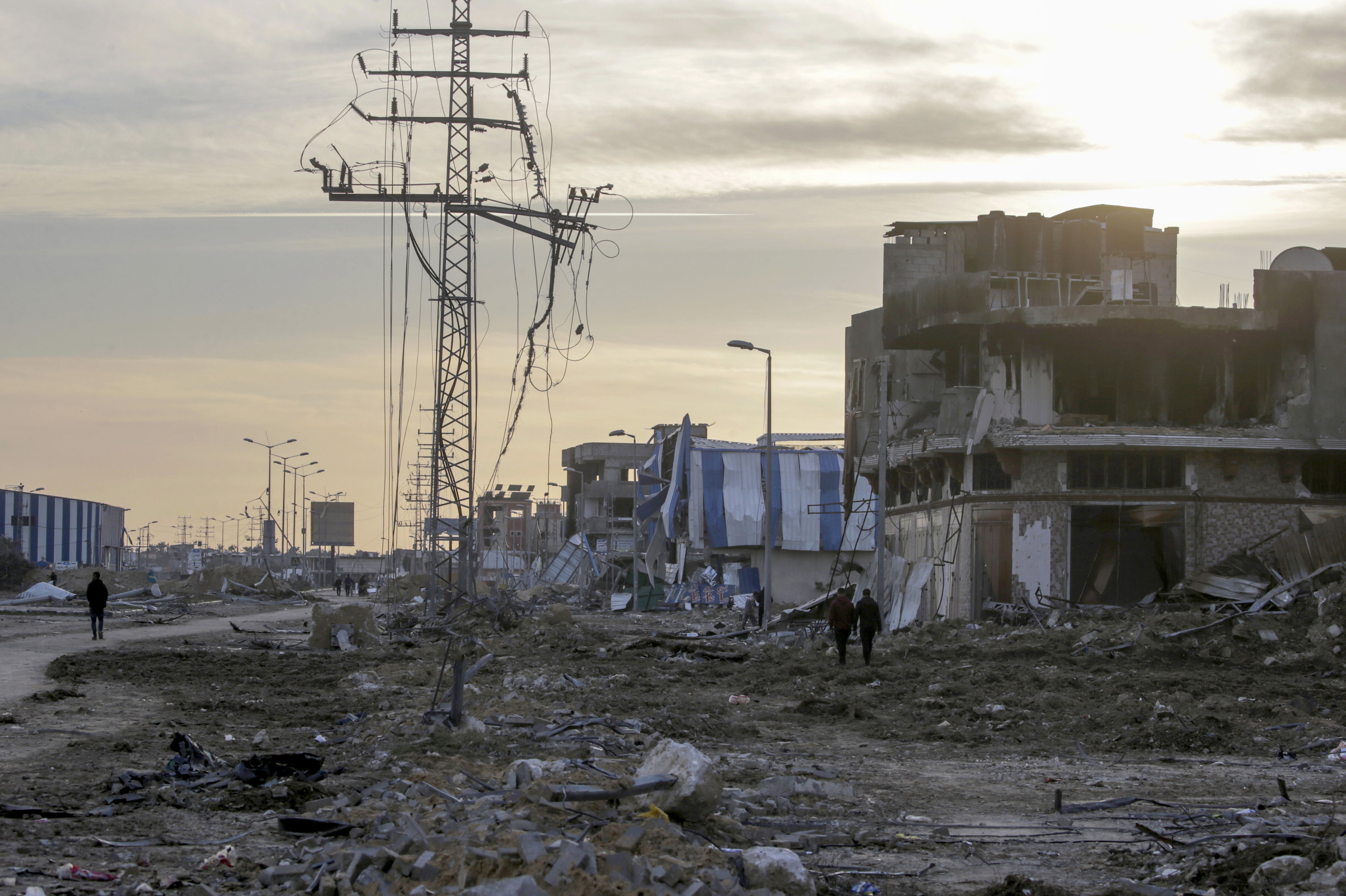 En pleno invierno, palestinos detenidos en Gaza son liberados desnudos: ONU