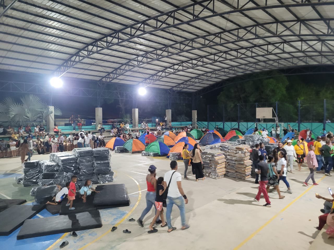 Ante desatención del Gobierno Petro, 500 familias desplazadas en sur de Bolívar vuelven a sus fincas pese a minas antipersonales 