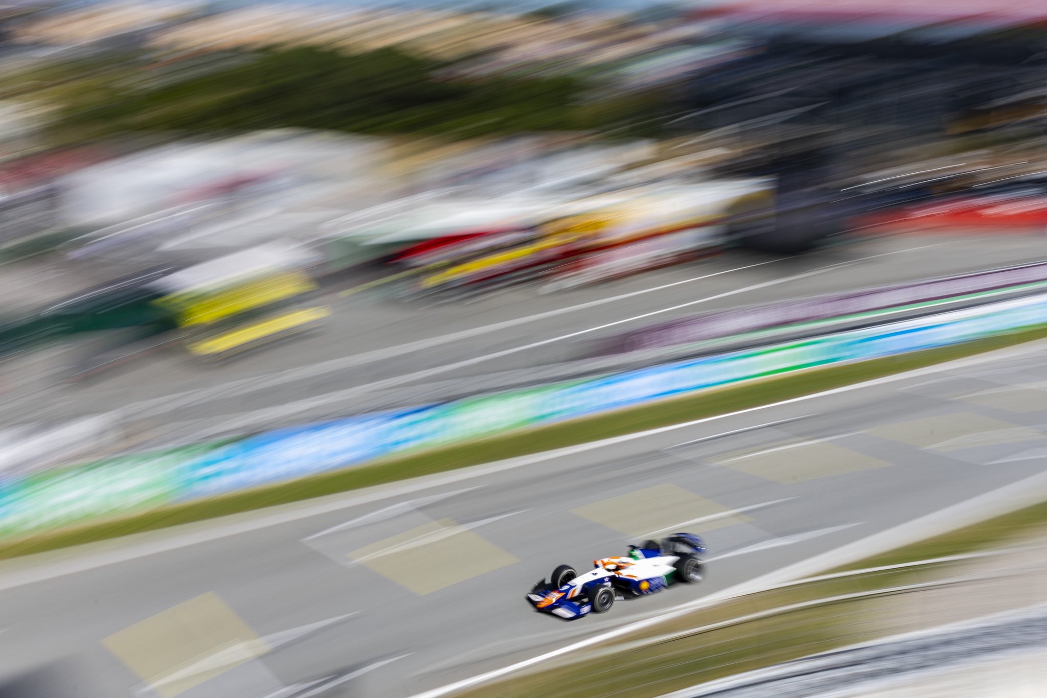 Sebastián Montoya escaló posiciones y consiguió el cuarto puesto del GP de Austria