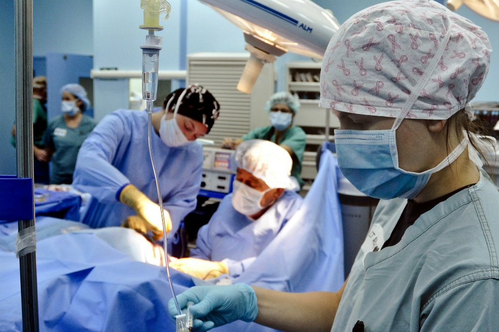 En uno de los países con mejor sistema de salud, faltan enfermeras
