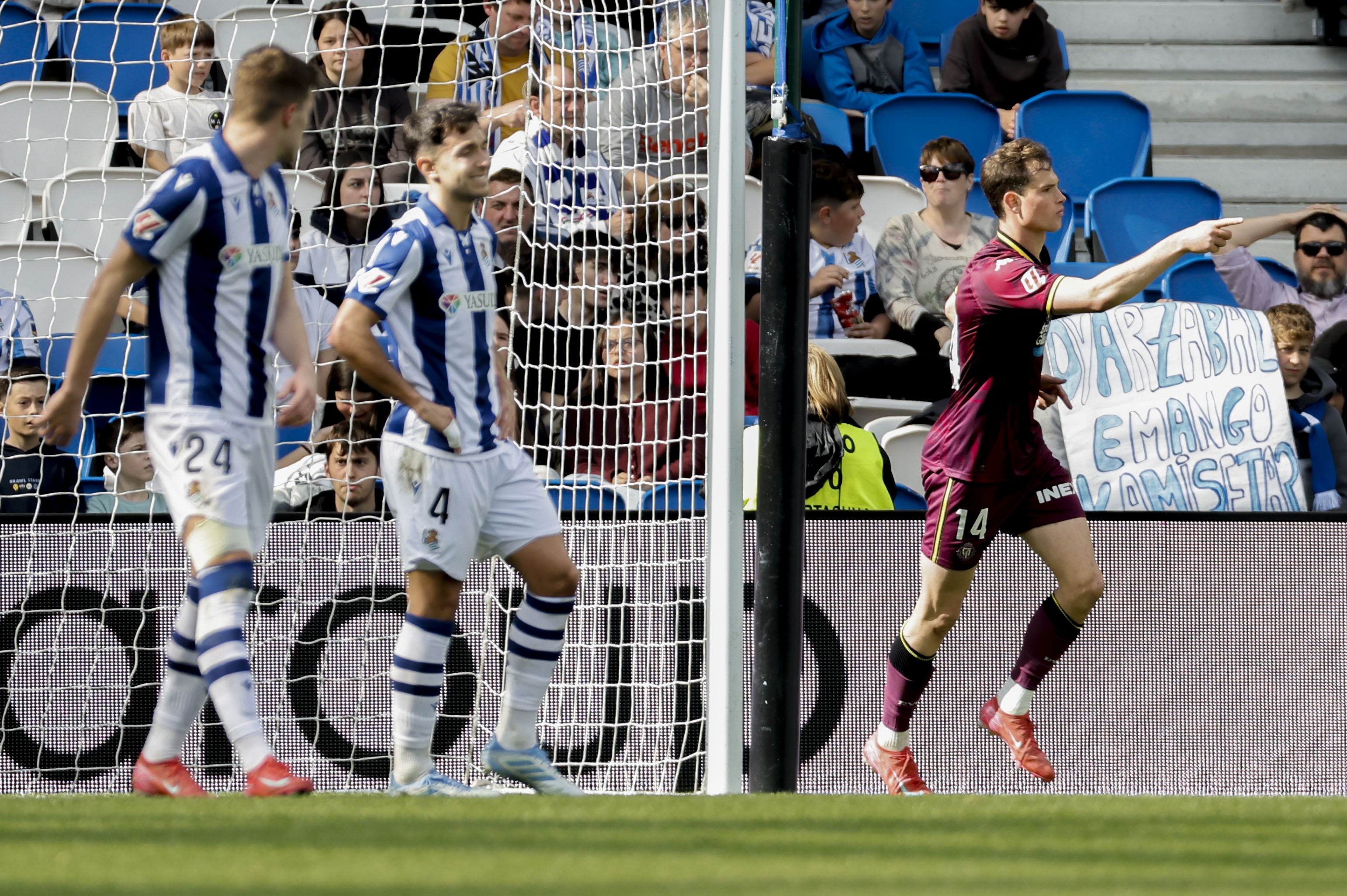 Jugadores de Real Valladolid se pelearon en pleno partido: ¿qué pasó?