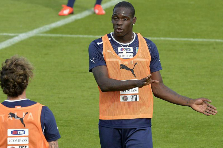 Mario Balotelli vendió droga "como parte de una broma"