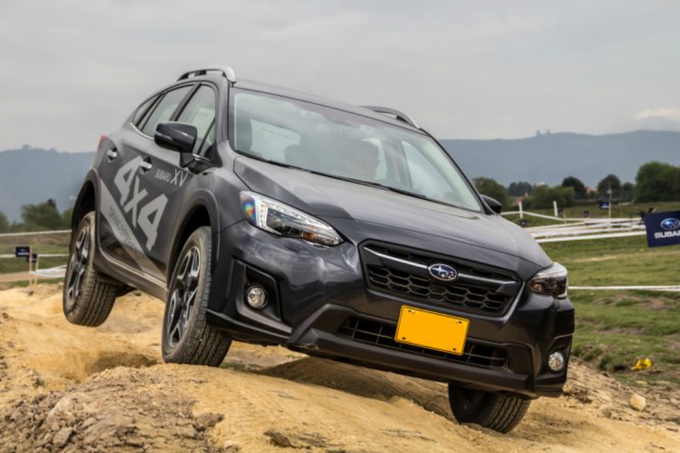 El más vendido de SubaruLa firma japonesa Subaruha comercializado 56 unidades de la Subaru XVCUT, una de sus SUV con mejor recibimiento en el mercado colombiano. La tecnología que trae estta última SUV de Subaru es el X-MODE, un sistema que permite controlar la velocidad, el motor, la transmisión, el Symmetrical AWD, los frenos y otros componentes que la hacen toda una todoterreno.