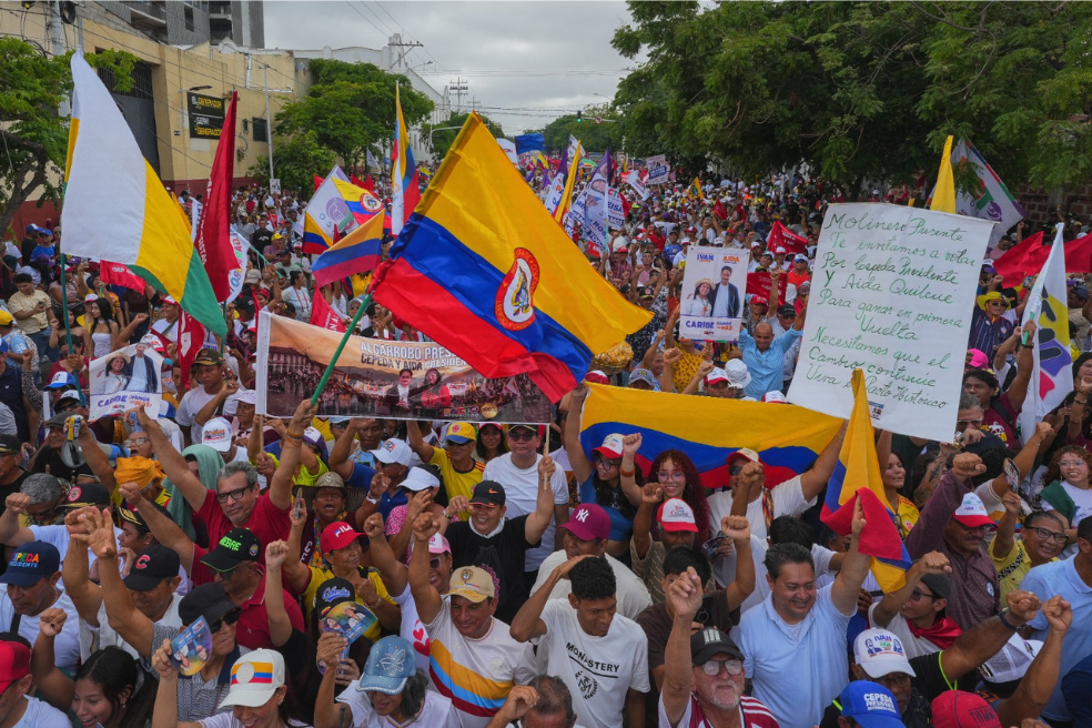 El candidato del Pacto Histórico, Iván Cepeda, cerró este domingo 24 de mayo su campaña pública en Barranquilla.