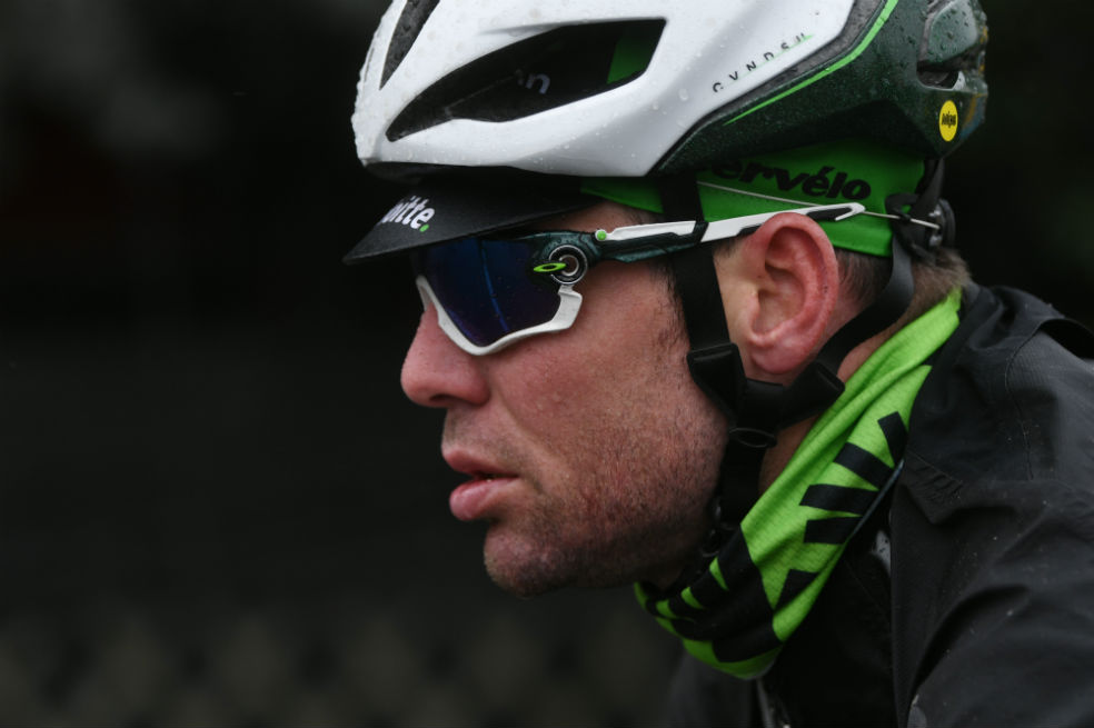 Mark Cavendish y un inicio de temporada accidentado