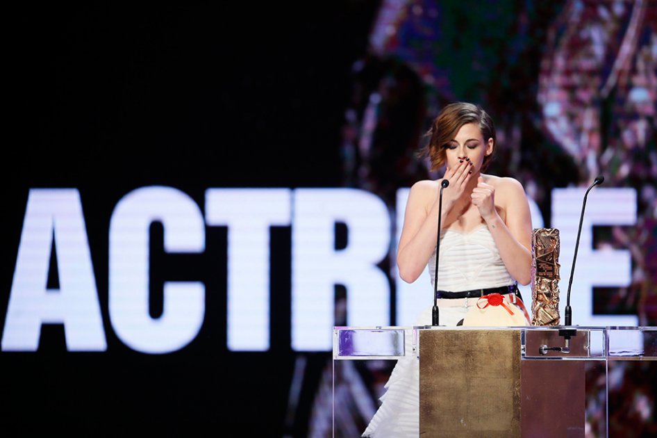 Kristen Stewart se quedó dormida en los premios César