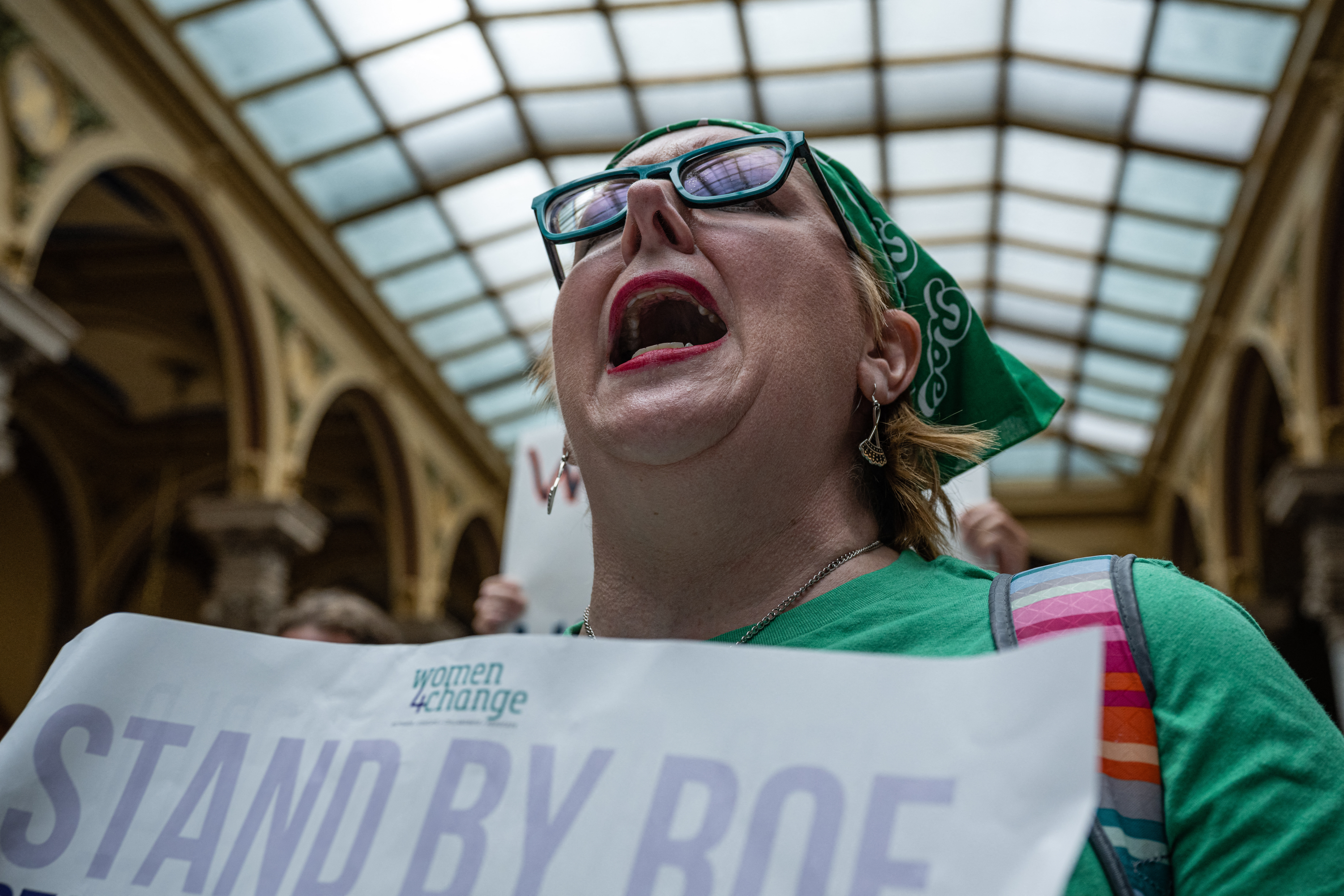 Kansas permitirá el aborto; histórica victoria para mujeres de EE. UU. en urnas