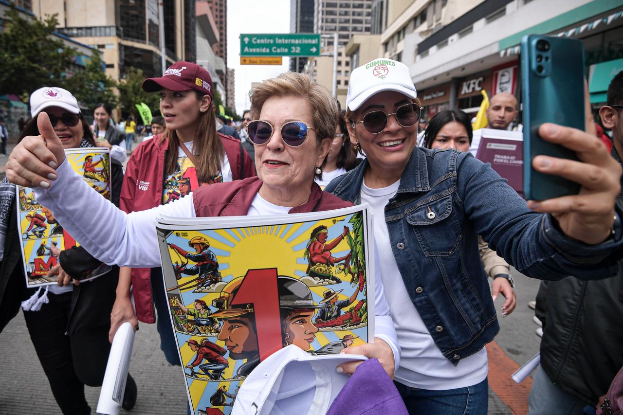 La ministra del Trabajo, Gloria Inés Ramírez, también hizo parte de la movilización.