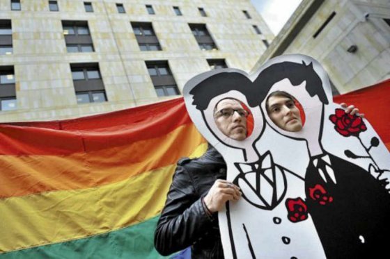 Evangélicos piden a la Corte Constitucional no avalar matrimonio homosexual
