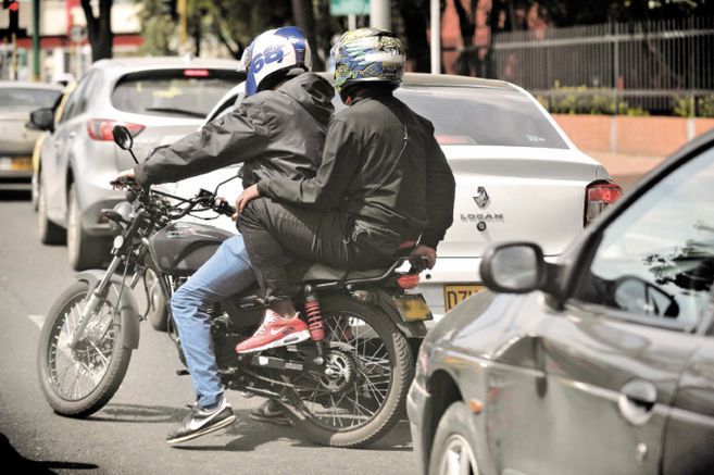 ¡Atención! Desde hoy se levanta la restricción de parrillero de moto en Bogotá
