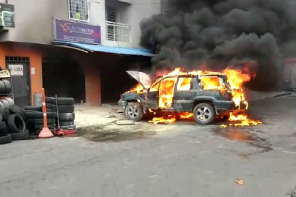 Cinco personas resultaron heridas tras explosión de vehículo en Cali