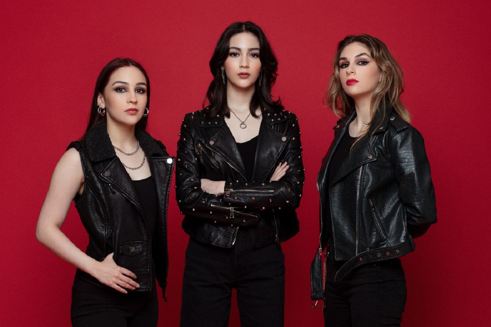 Cinco razones para no perderse a The Warning, la banda de rock que vista Bogotá