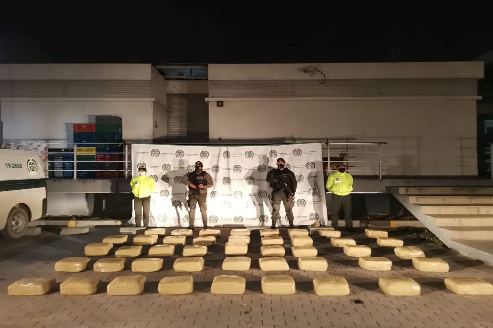 Policía incauta 254 kilos de marihuana en una bodega abandonada de Soacha