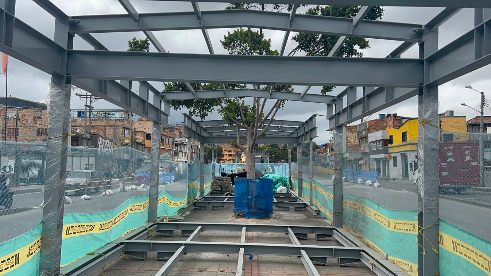 IDU responde a retrasos y denuncias en construcción de estaciones de Transmilenio