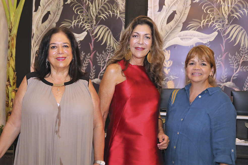 Amelia Grau, Vicky Hoyos y Ana Maria Londoño
