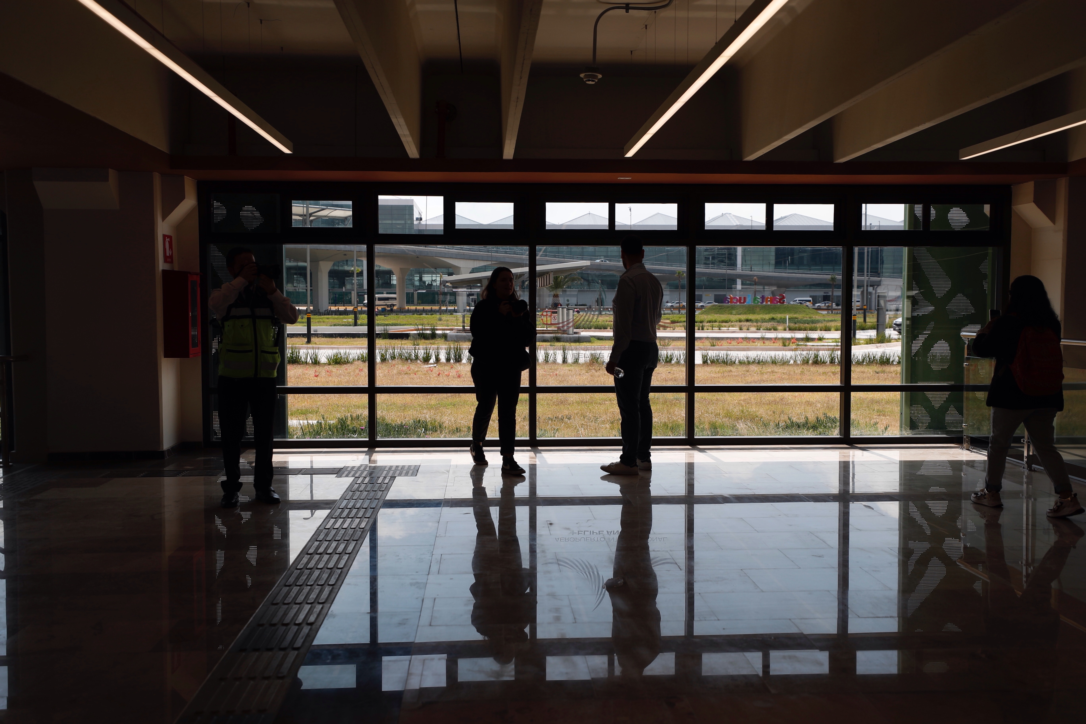 México: Comisión de DD.HH. acusa a Migración de discriminar a familia colombiana
