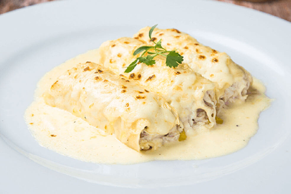 Cómo hacer canelones de pollo parmesano
