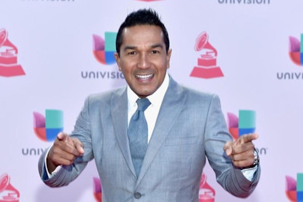 Checo Acosta presenta “Colombia tierra querida”