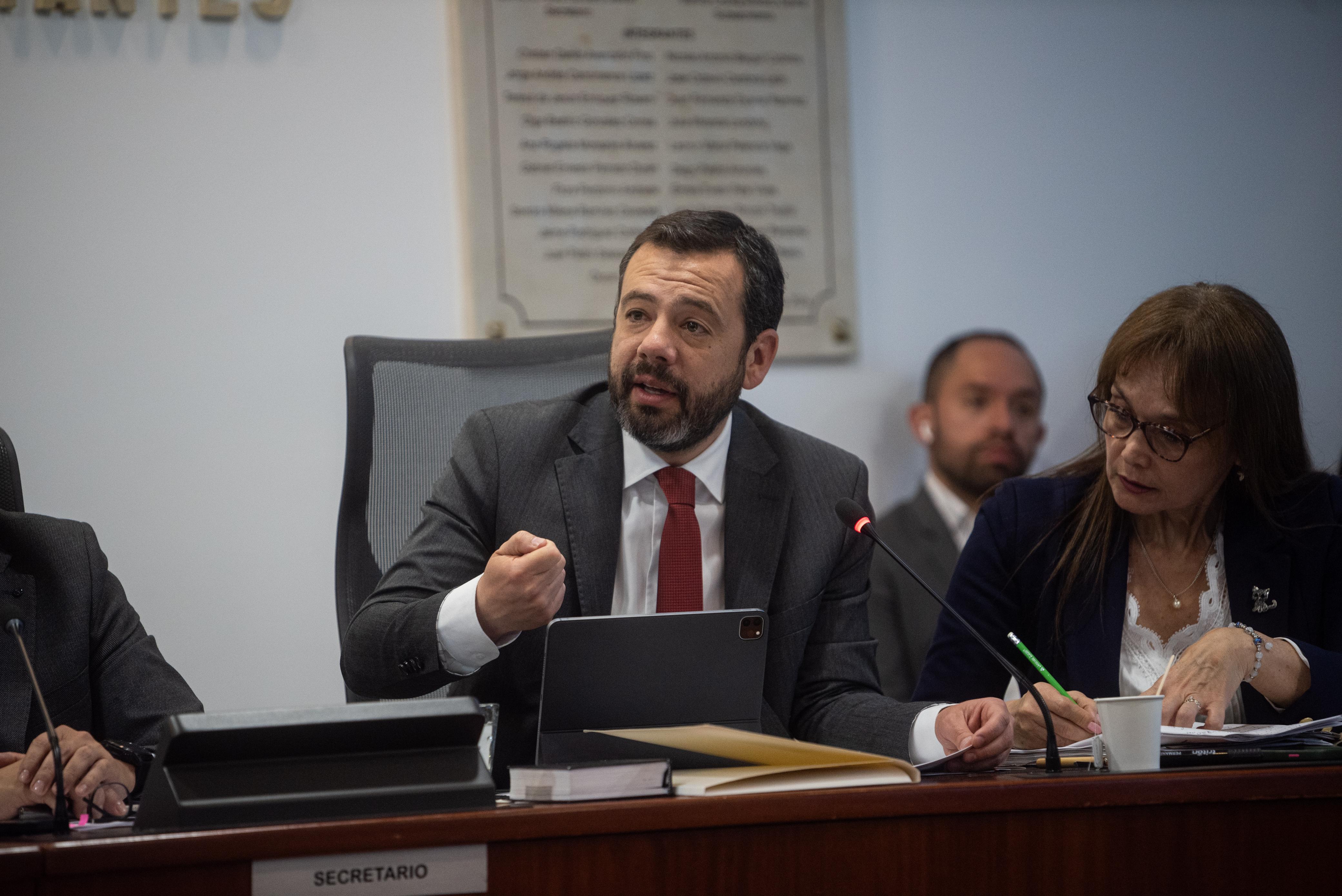 Galán pidió al Gobierno desenredar proyectos energéticos para evitar una crisis