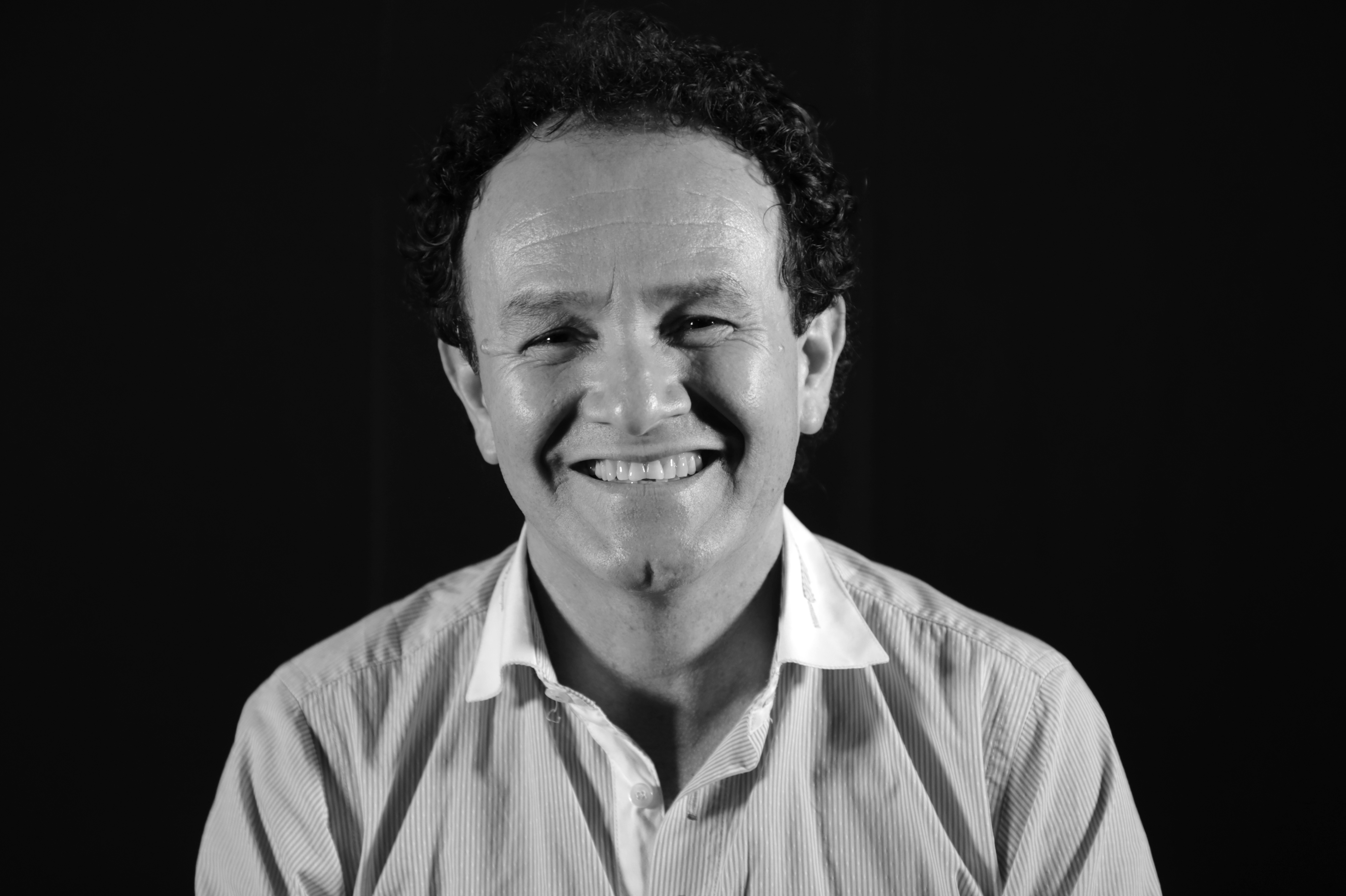 Jesús Abad Colorado y su nuevo testimonio en imágenes de la guerra en Colombia