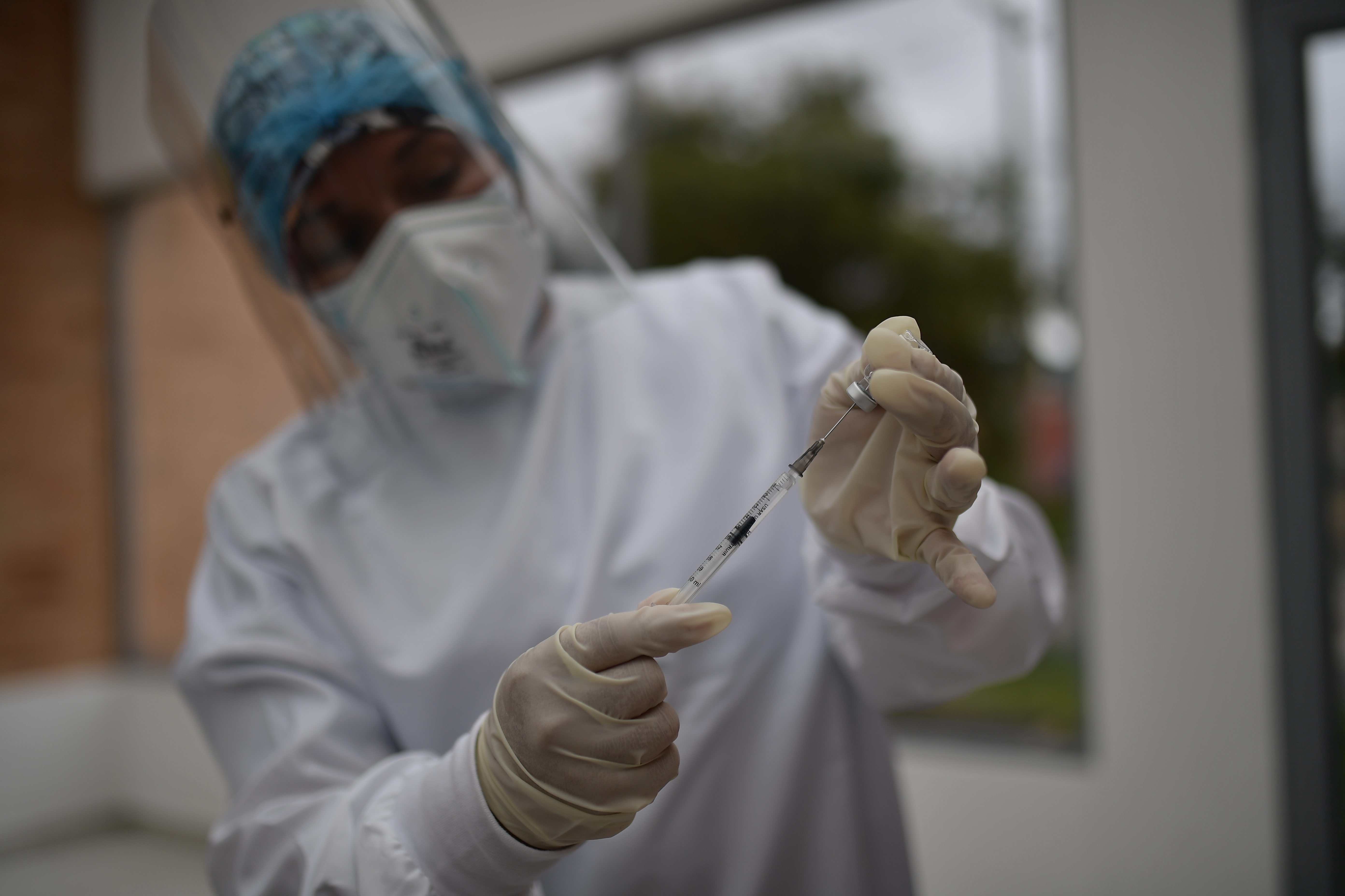 Fábrica de Vacunas de Bogotá operaría en 2025: esto dijo el ministro de Ciencia