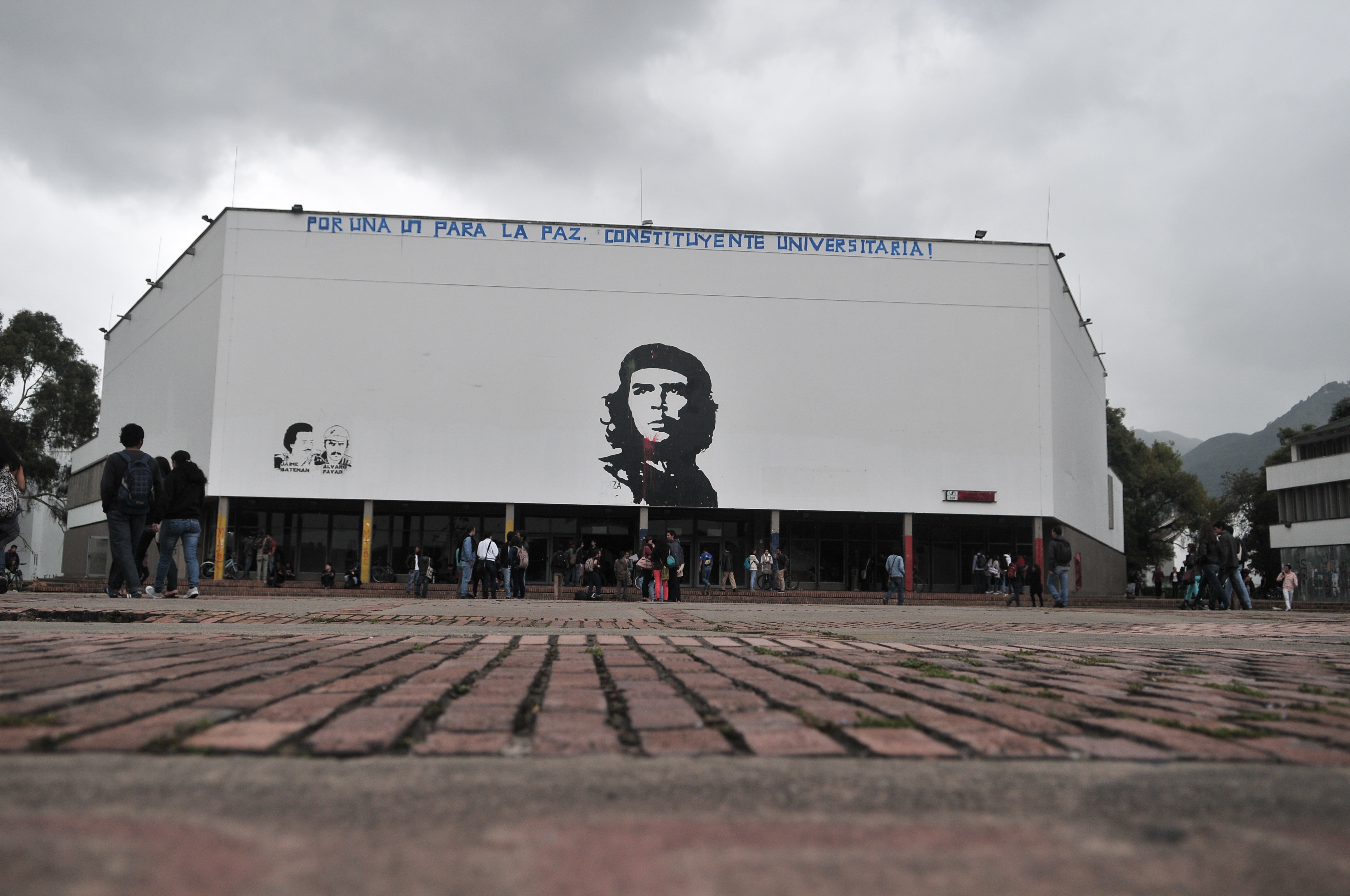 Destituyen a profesor de la U. Nacional por acosar sexualmente a estudiantes