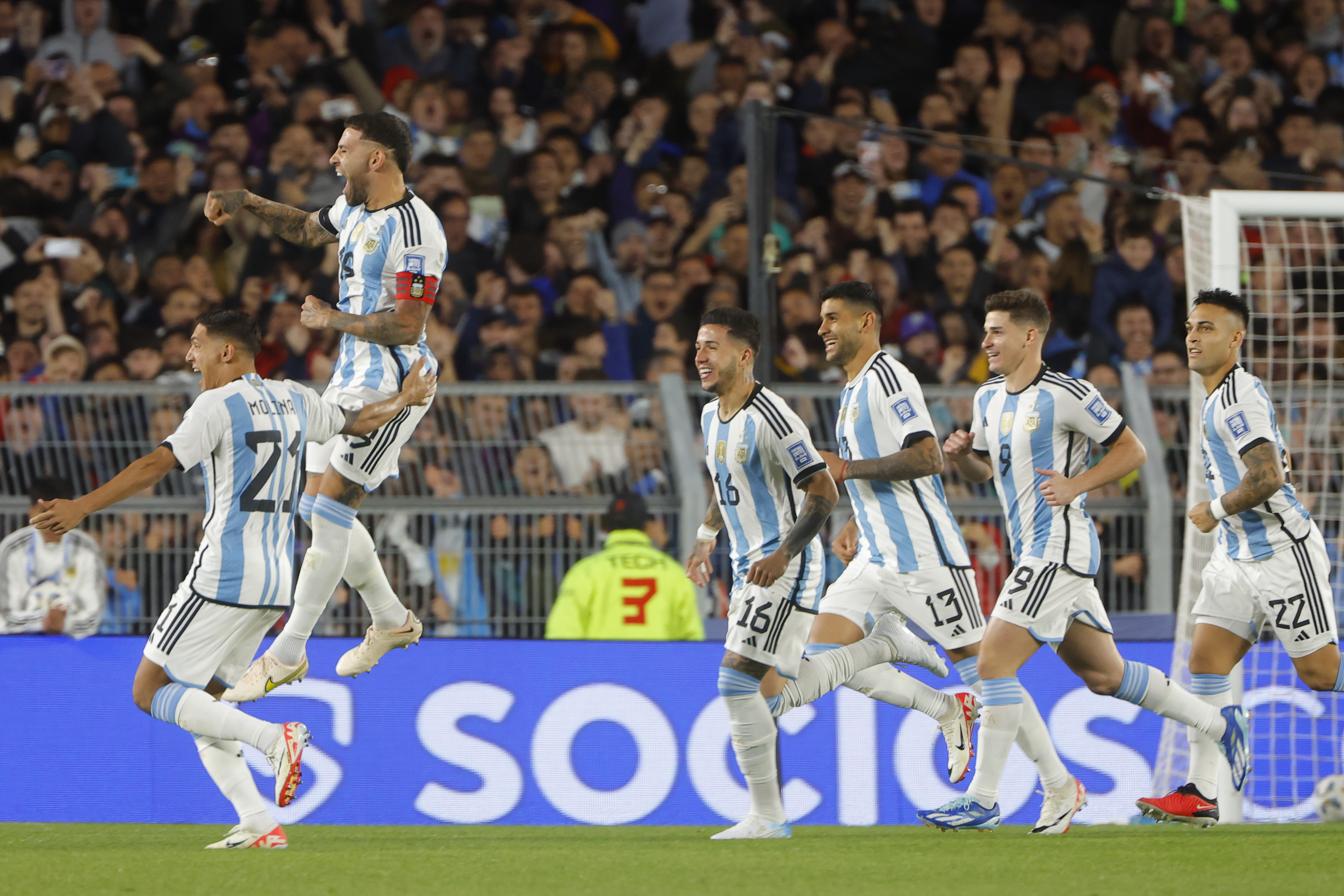 Vea el gol con el que Argentina venció a Paraguay en las eliminatorias: video