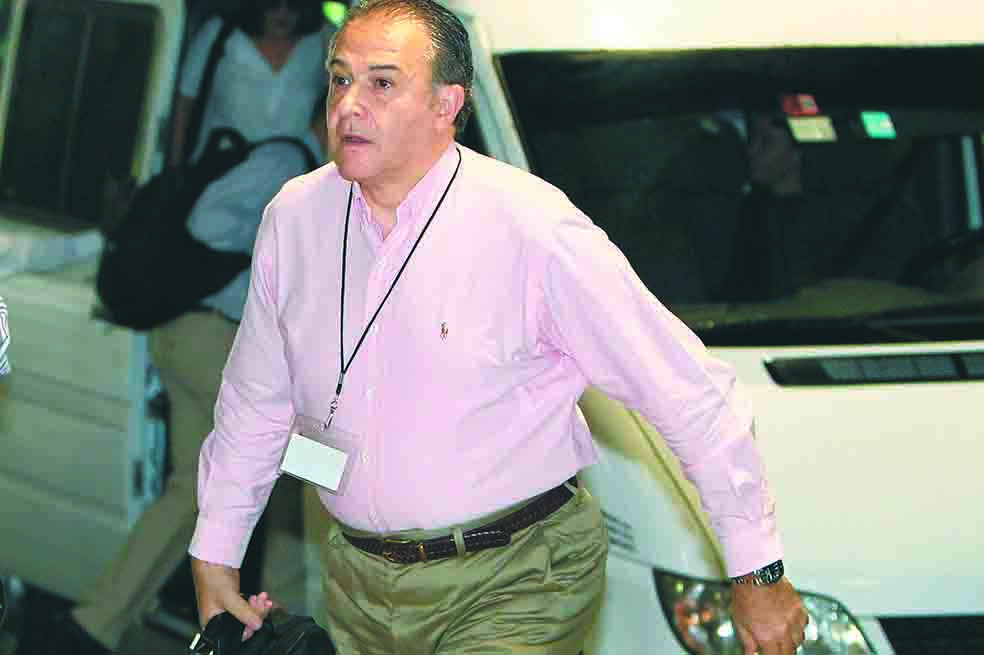 El general Óscar Naranjo es uno de los plenipotenciarios del Gobierno en la mesa de diálogos con las Farc en La Habana (Cuba). /EFE