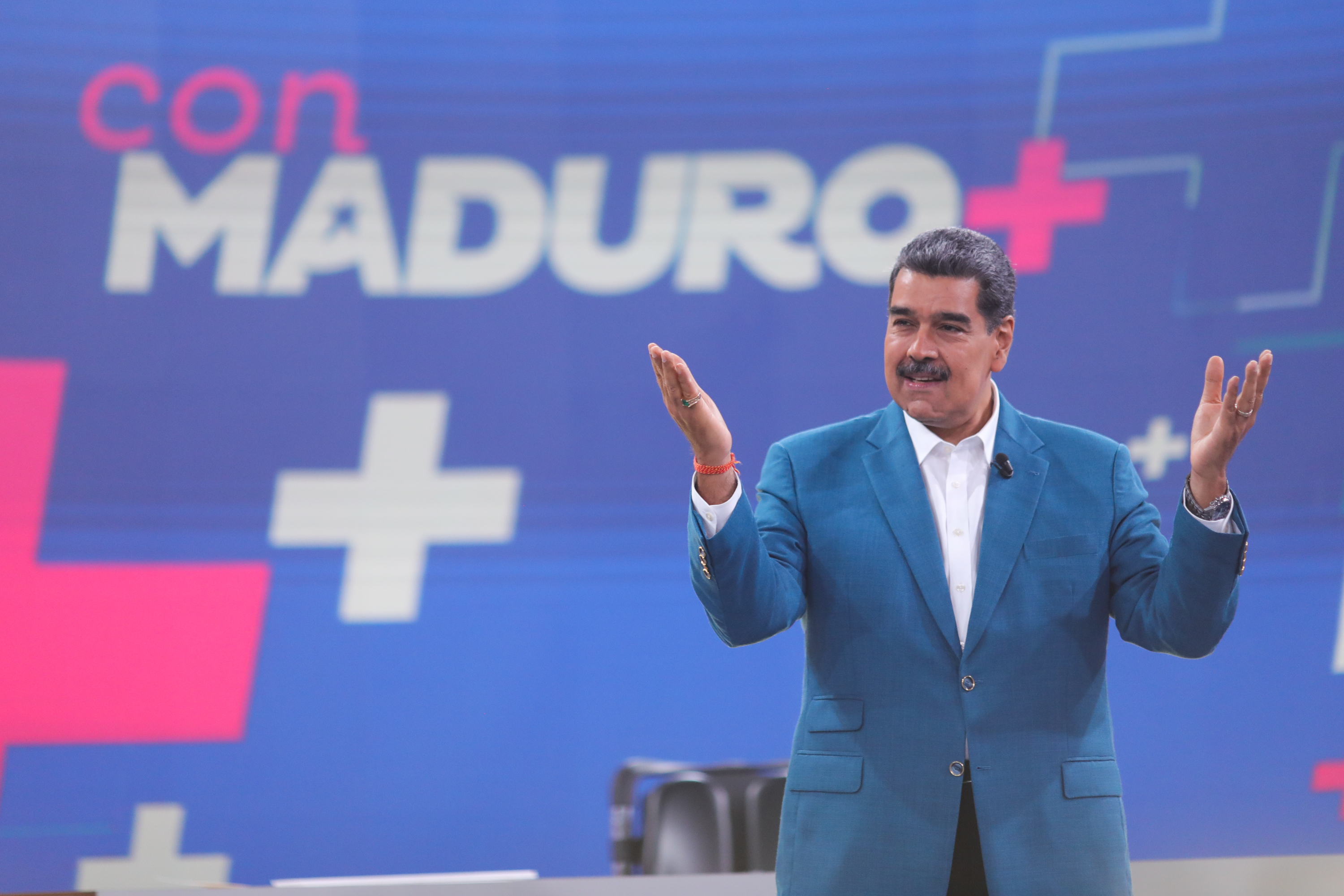 “Ganó la derecha neonazi”: Nicolás Maduro carga contra Javier Milei