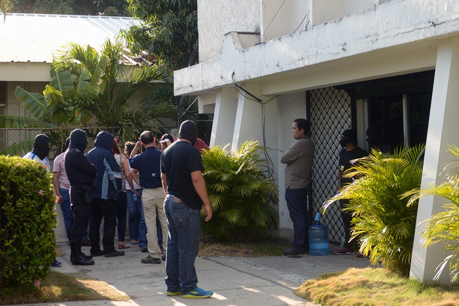 Allanan local de Mossack Fonseca en El Salvador por orden de la Fiscalía
