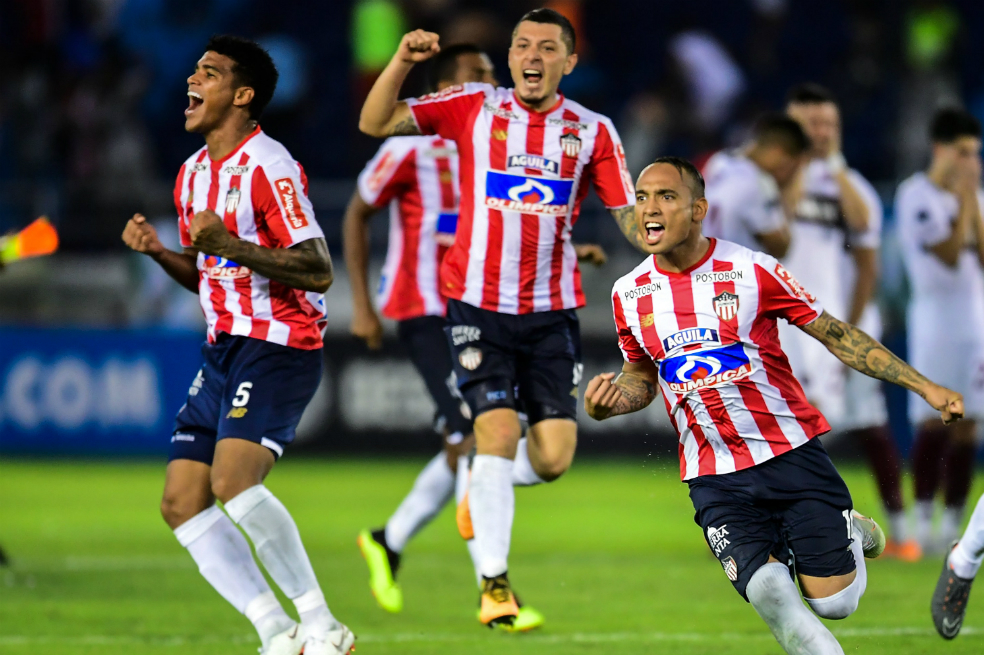Júnior le ganó por penaltis a Lanús y clasificó a octavos de Copa Sudamericana