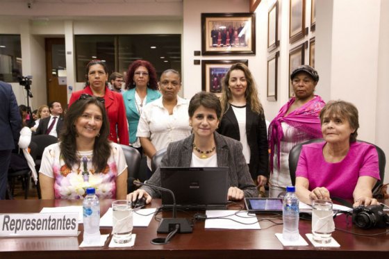 “Que investiguen seriamente a Uribe”: abogada María Victoria Fallon