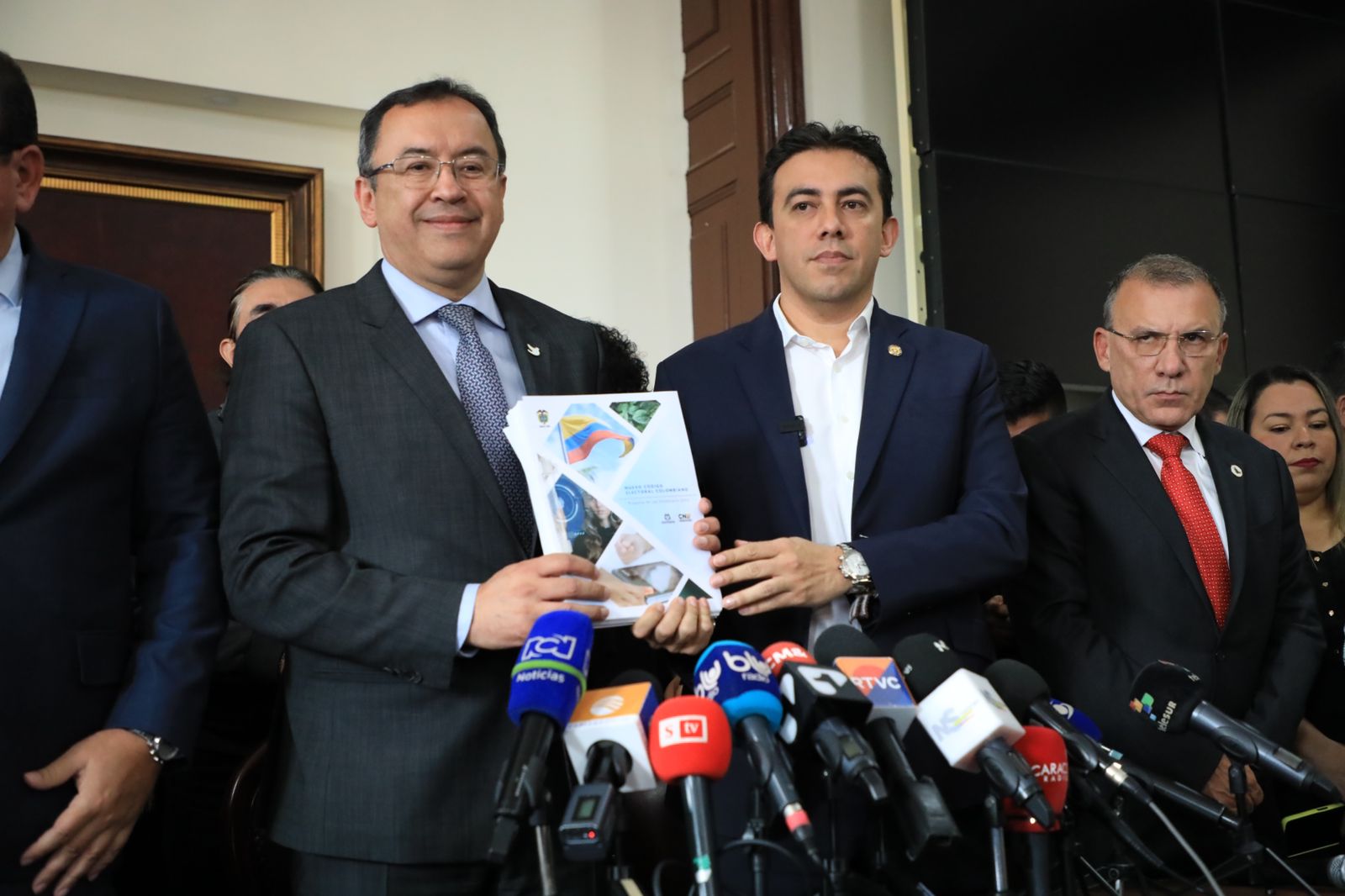 Aplazan debate para reformar el Código Electoral