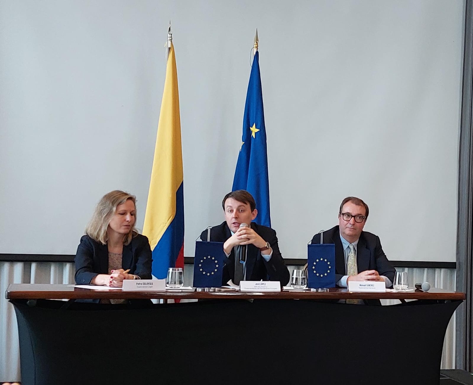 UE alerta “avances tímidos” de Colombia para arreglar fallas en sistema electoral