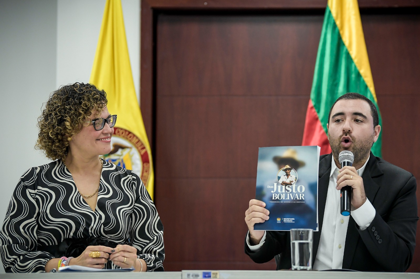 El gobernador de Bolívar, Yamil Arana Padauí, firmó este lunes un acuerdo de entendimiento con el Ministerio de Justicia y del Derecho, para garantizar el acceso equitativo a la justicia y fortalecer el sistema penitenciario.