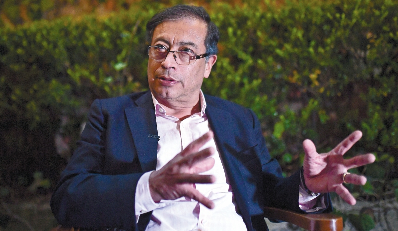 “La extrema derecha cree que puede llamar borregos a indígenas”: presidente Petro