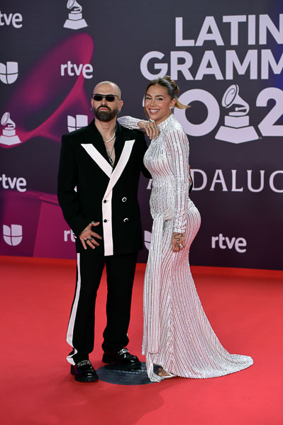Mike Bahía y Greeicy Rendón